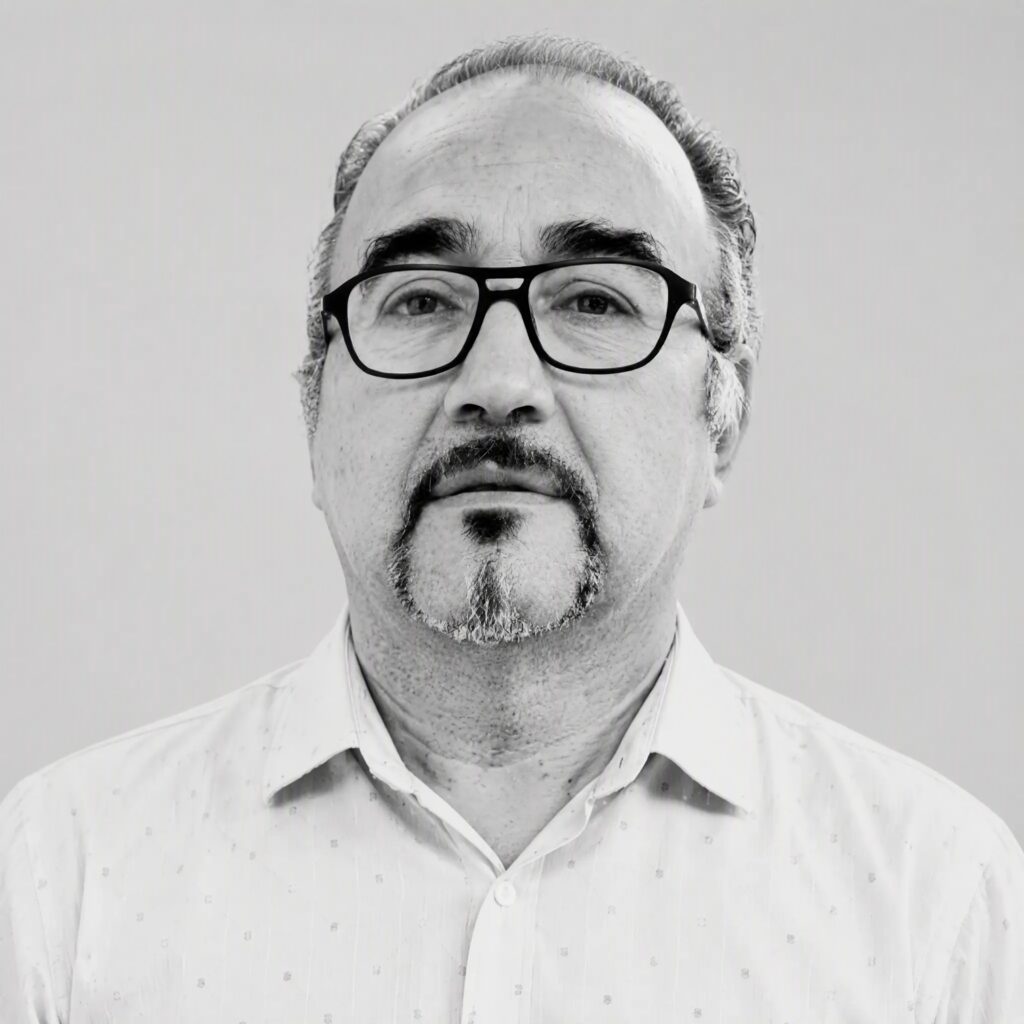 Retrato de Ángel Pablo Avilés, referente de Vívete